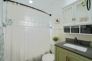 11th Ave N-S1305-036.jpg