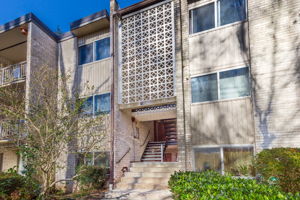 5202 Crossfield Ct 5 North Bethesda, MD 20852_003