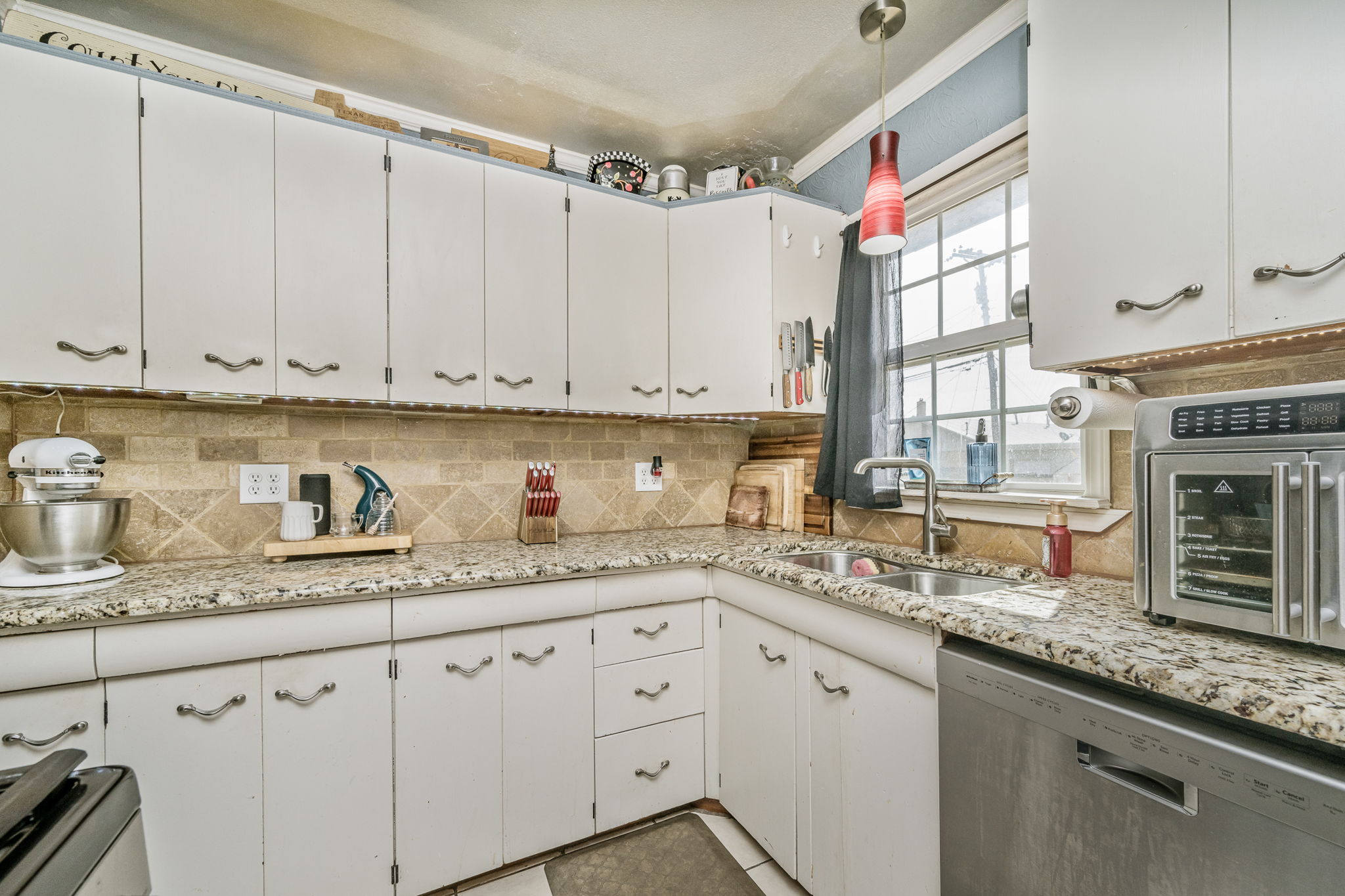 5203 Westgate 14