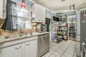 5203 Westgate 15