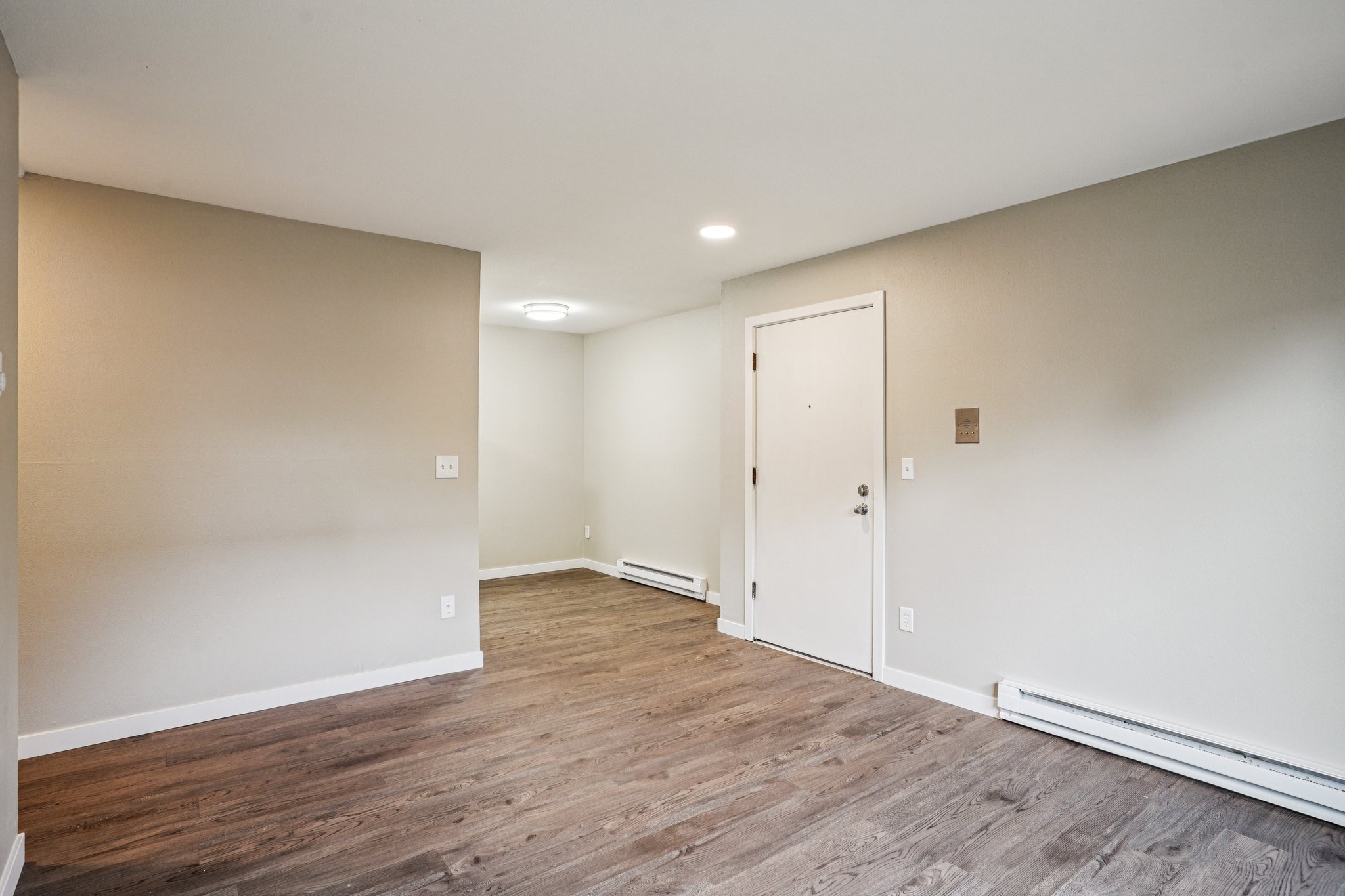 5204 15th Ave NE Unit 1A-S1408-001.jpg