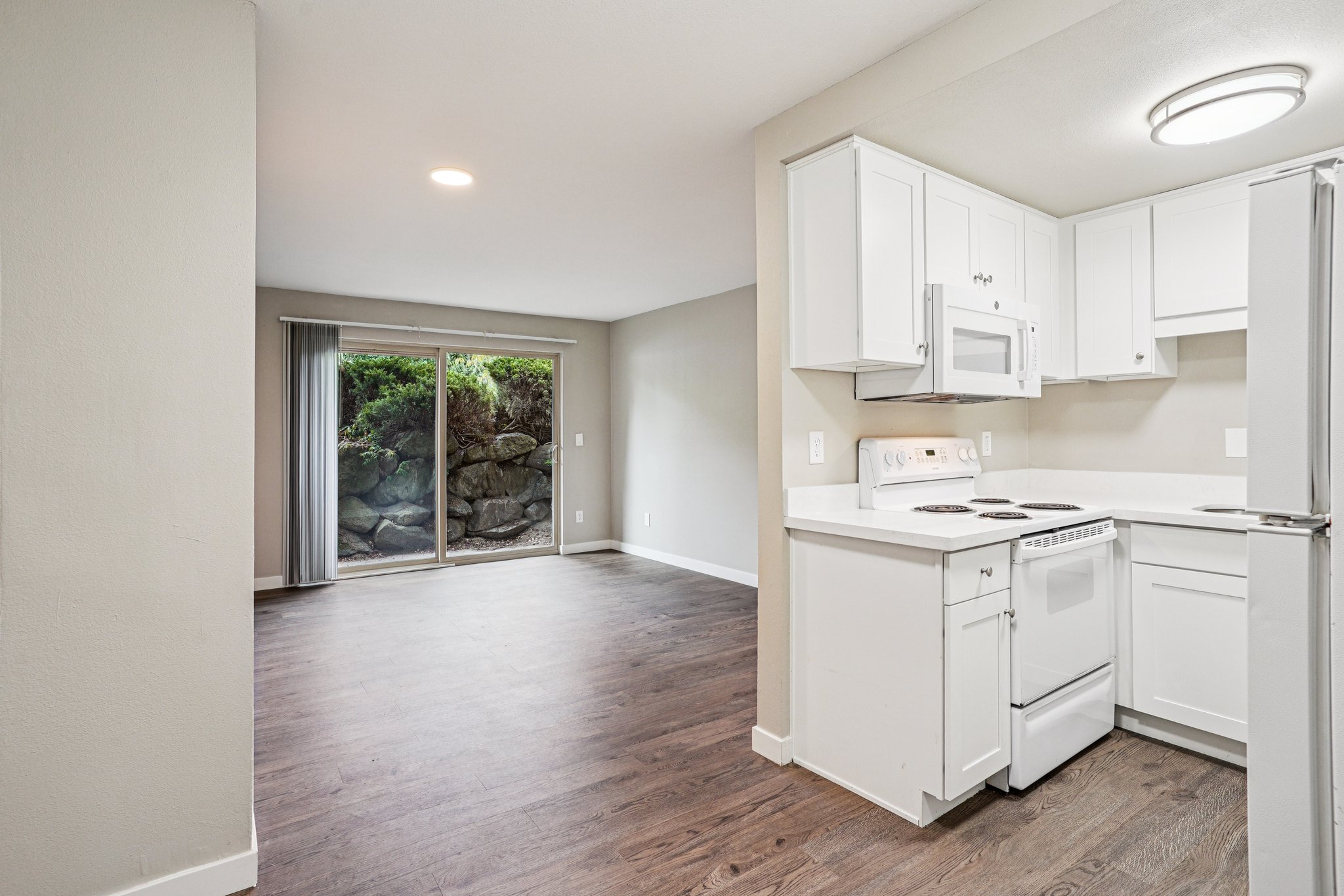5204 15th Ave NE Unit 1A-S1408-005.jpg