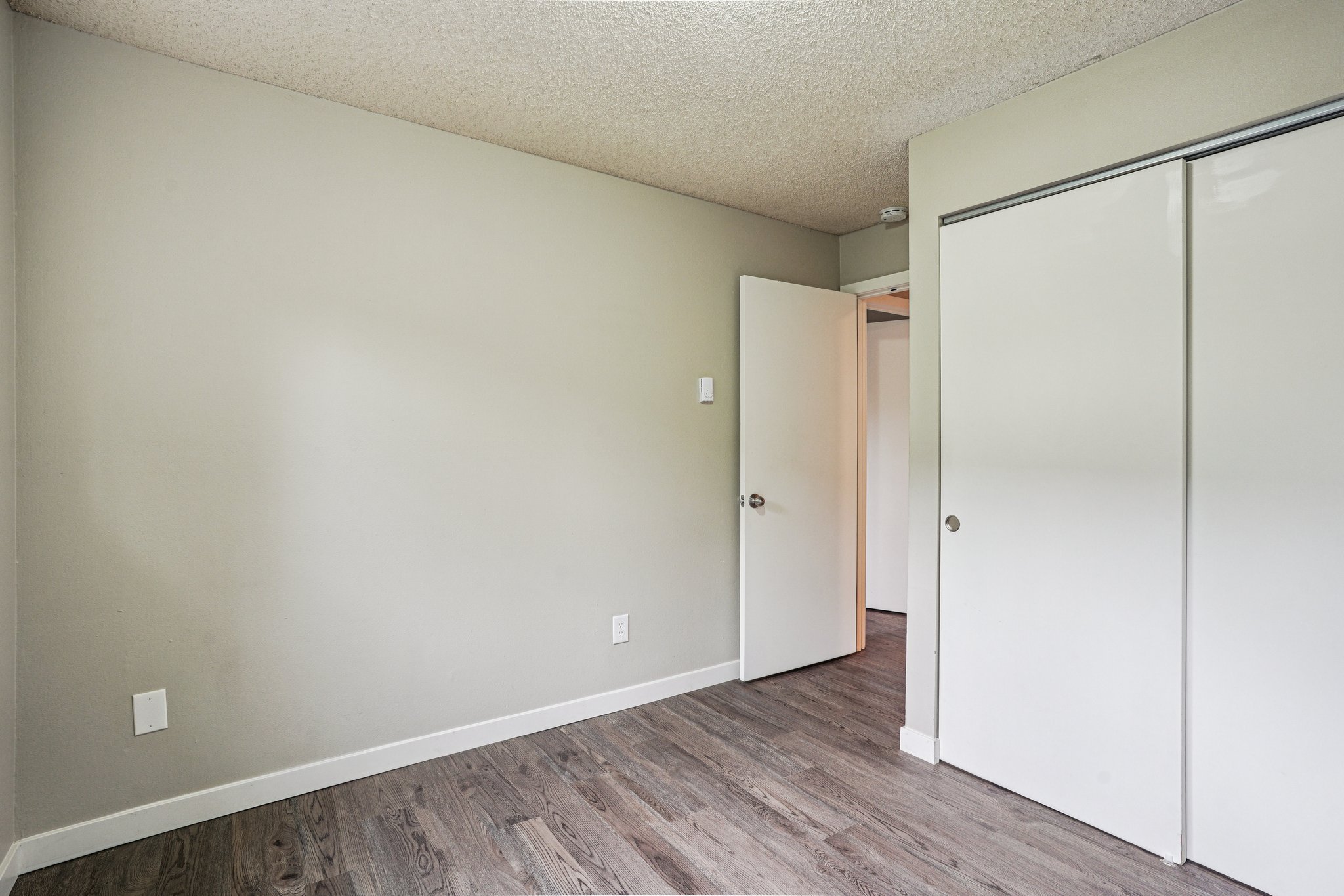 5204 15th Ave NE Unit 1A-S1408-010.jpg