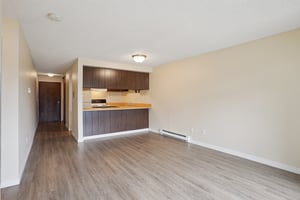 5204 15th Ave NE Unit 105-S1408-004.jpg