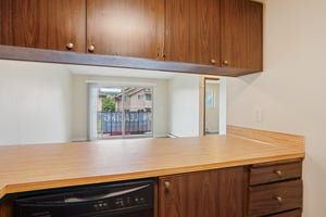 5204 15th Ave NE Unit 105-S1408-008.jpg
