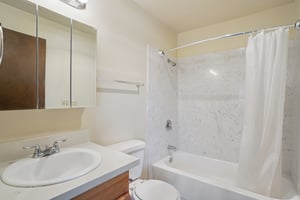 5204 15th Ave NE Unit 105-S1408-010.jpg