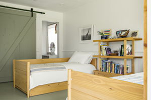  Photo 48