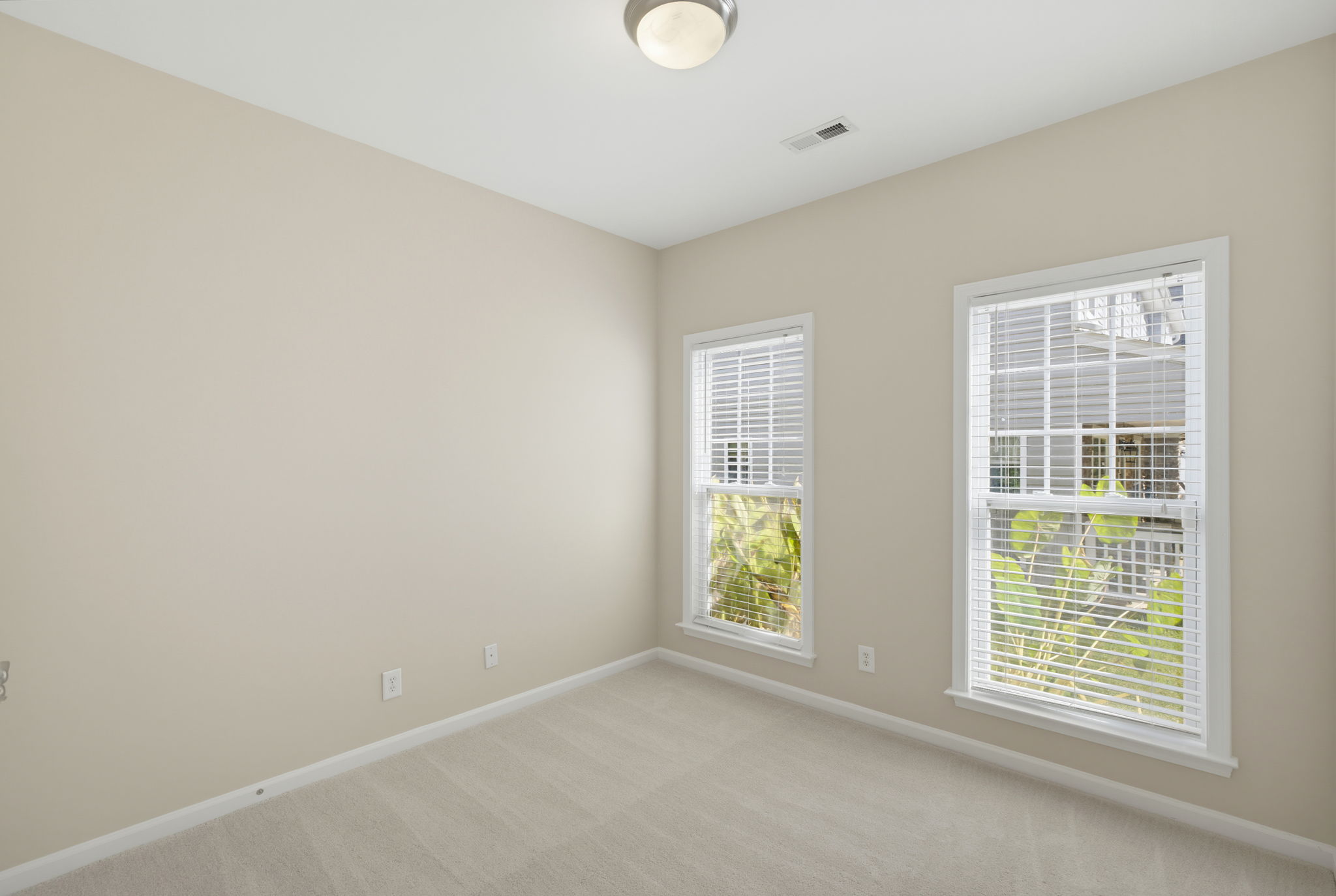 5204 Helsey Ct-21