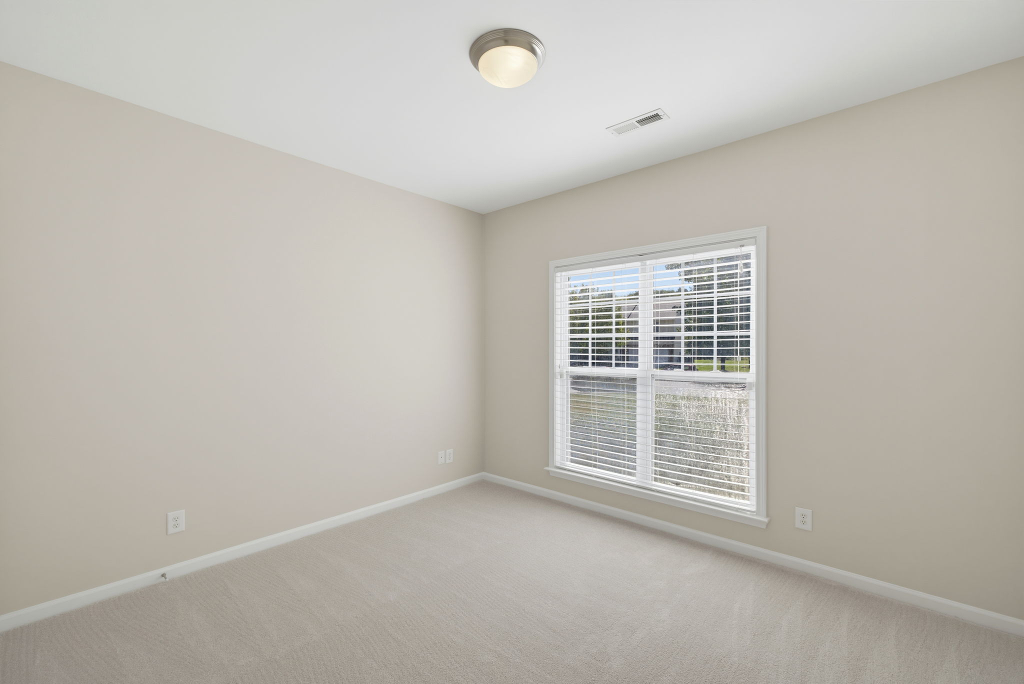 5204 Helsey Ct-24