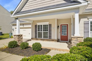 5204 Helsey Ct-4