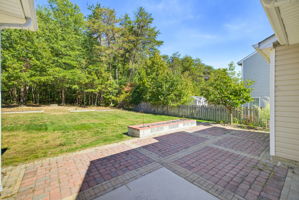 5204 Helsey Ct-30