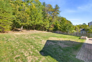 5204 Helsey Ct-35