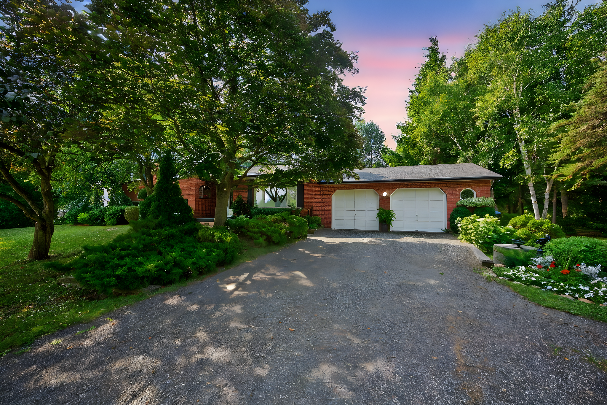 5205 5th Line_105 day to dusk.jpeg