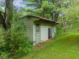 Photo 40
