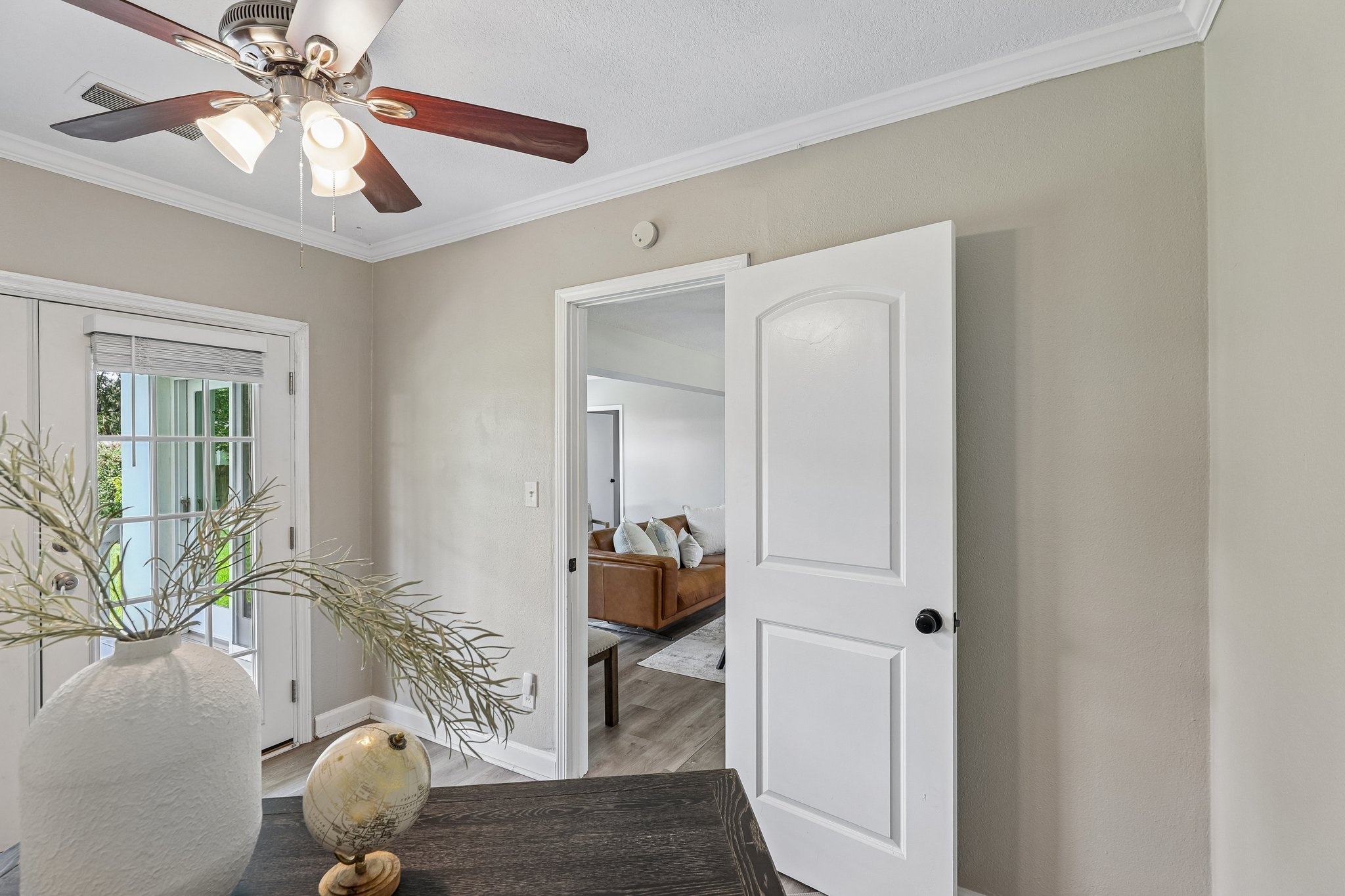 Tulane Ave-S2208-031.jpg