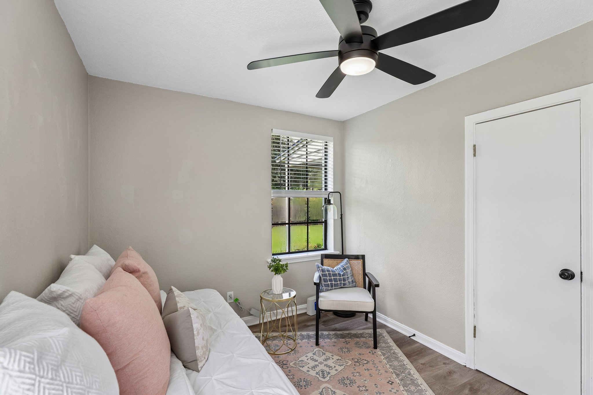 Tulane Ave-S2208-036.jpg