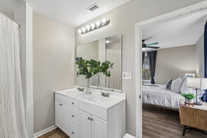 Tulane Ave-S2208-028.jpg