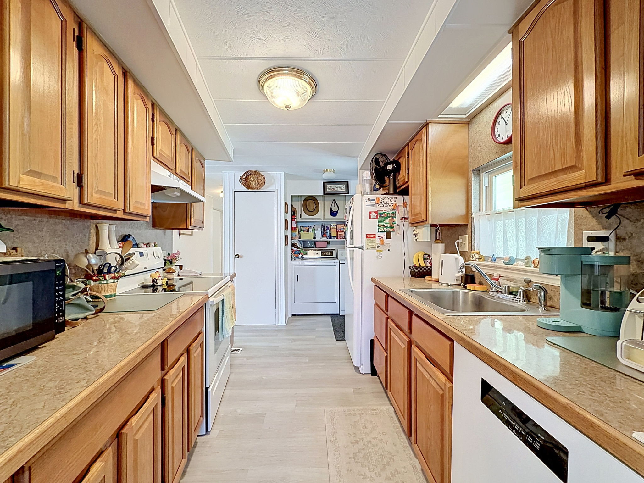  Photo 21
