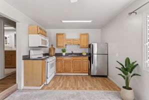 Studio Kitchen 17