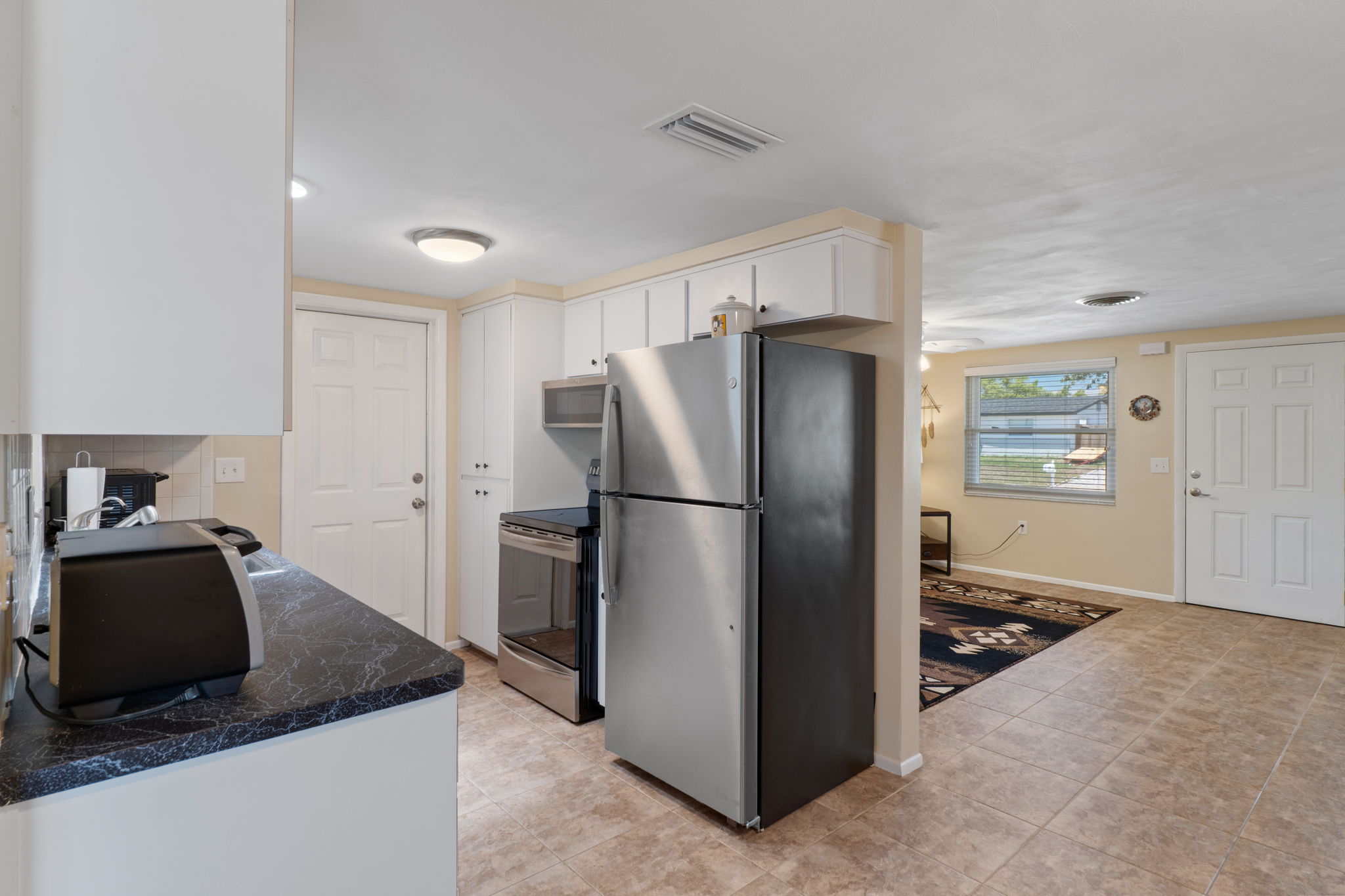 Kitchen LR combo