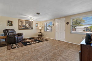 Living room 2