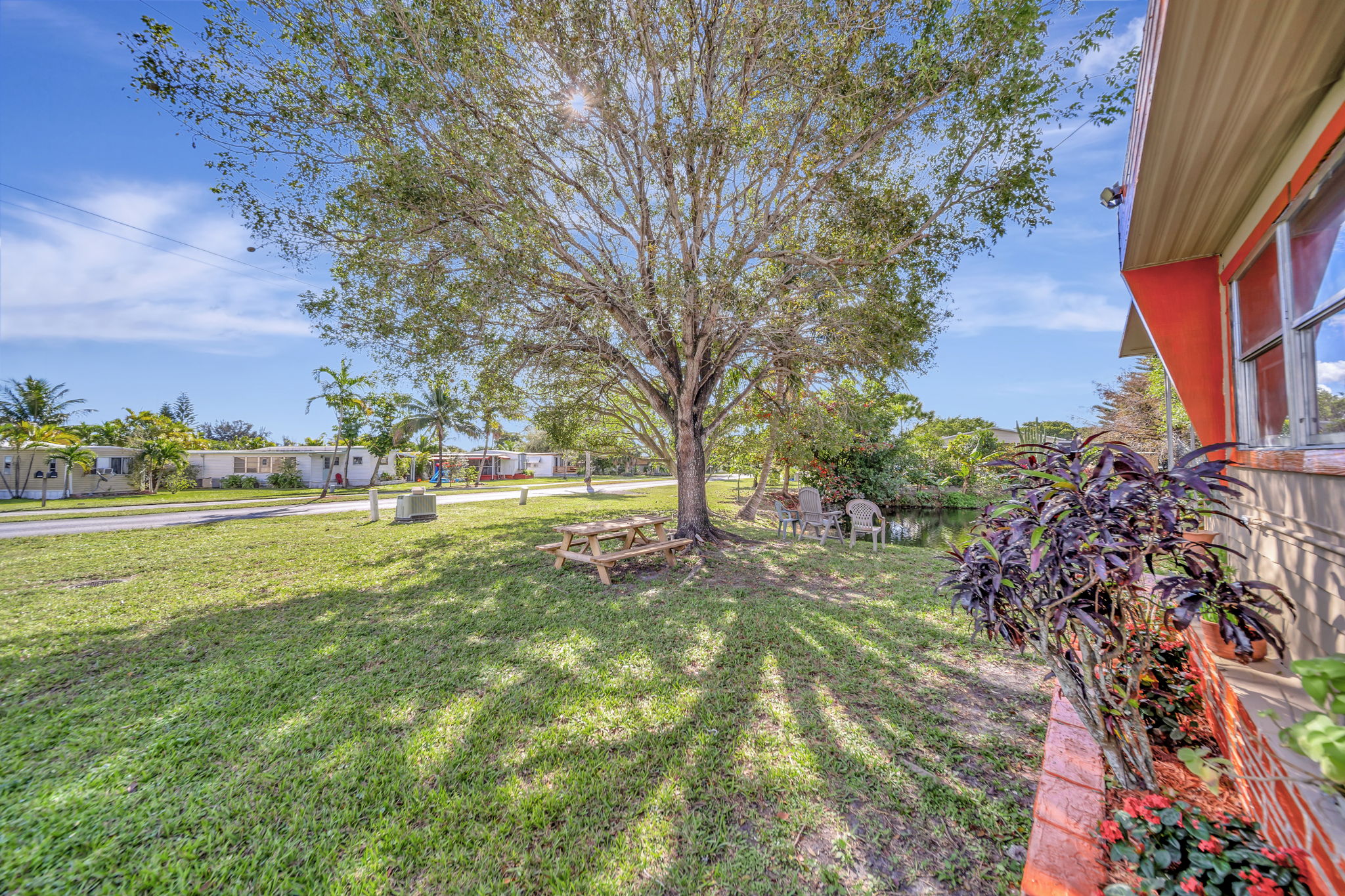 NW 8th St, Pembroke Pines, FL 33028, USA Photo 32