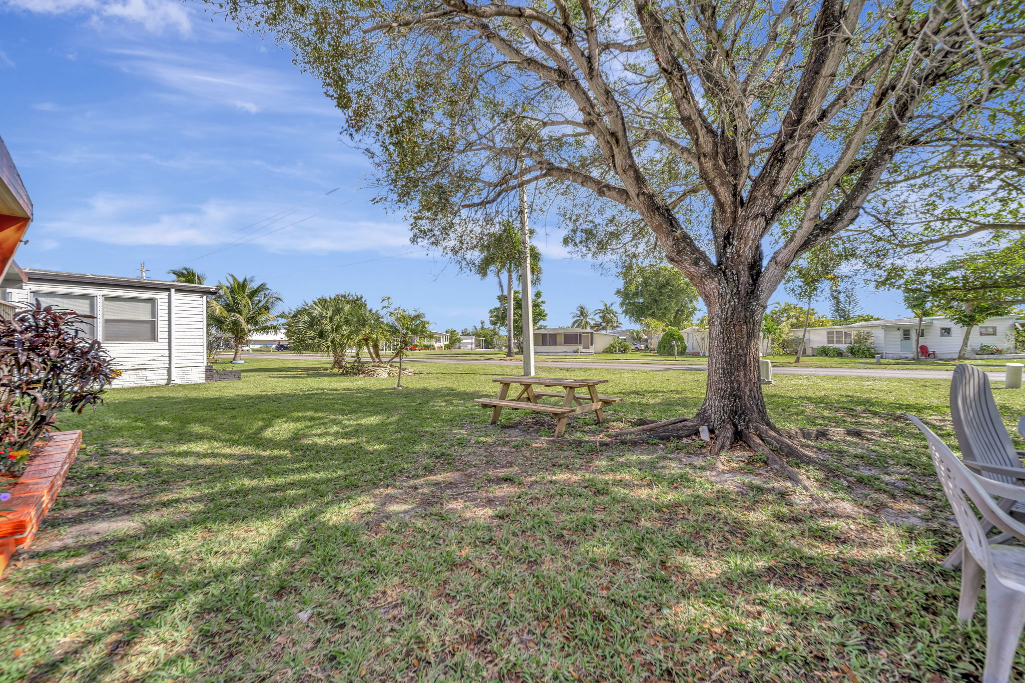 NW 8th St, Pembroke Pines, FL 33028, USA Photo 43