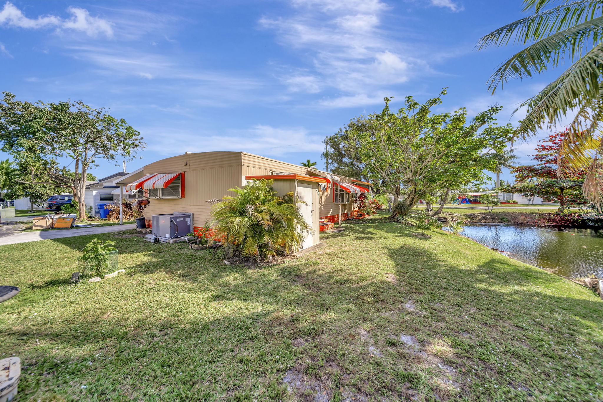 NW 8th St, Pembroke Pines, FL 33028, USA Photo 46