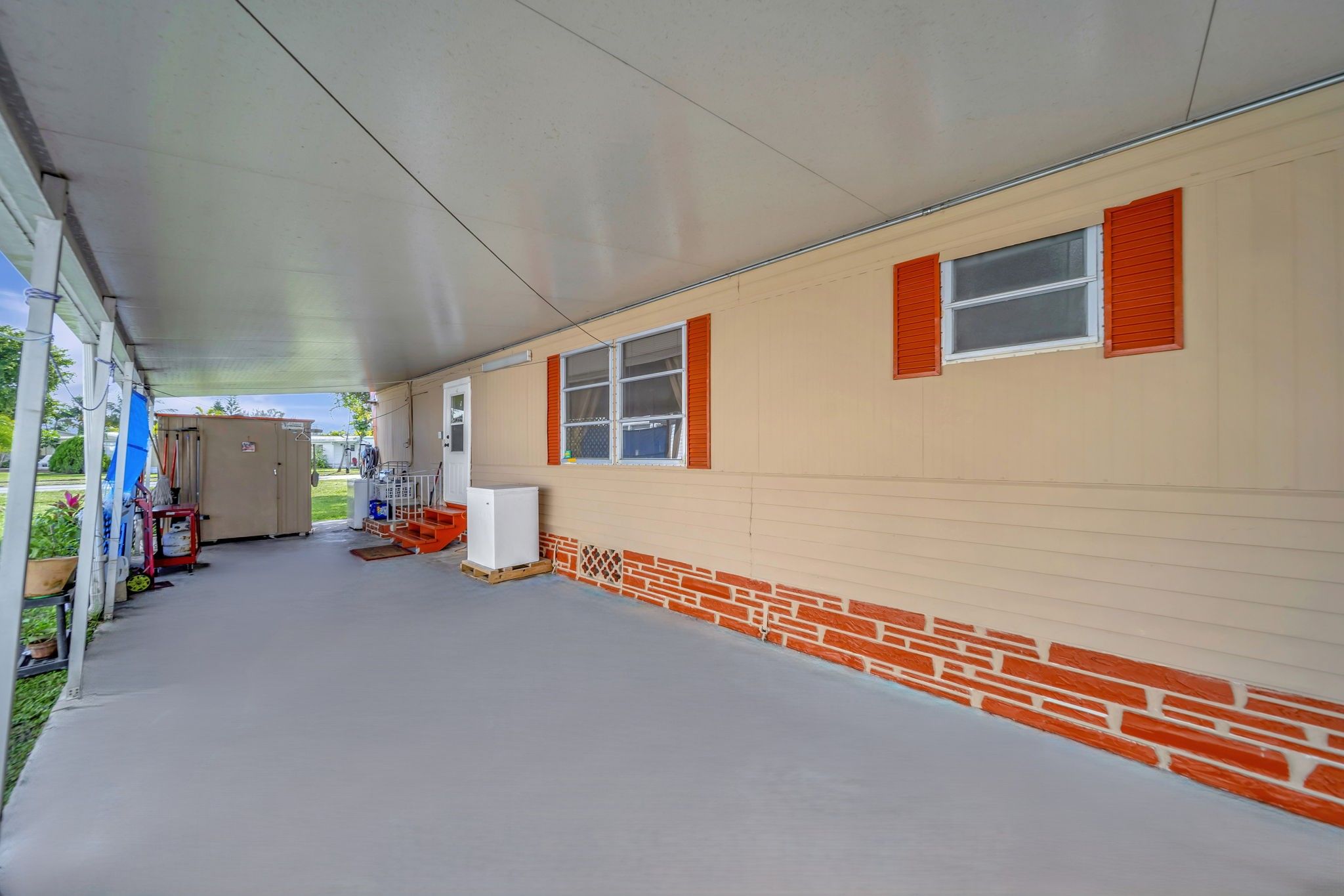 NW 8th St, Pembroke Pines, FL 33028, USA Photo 3