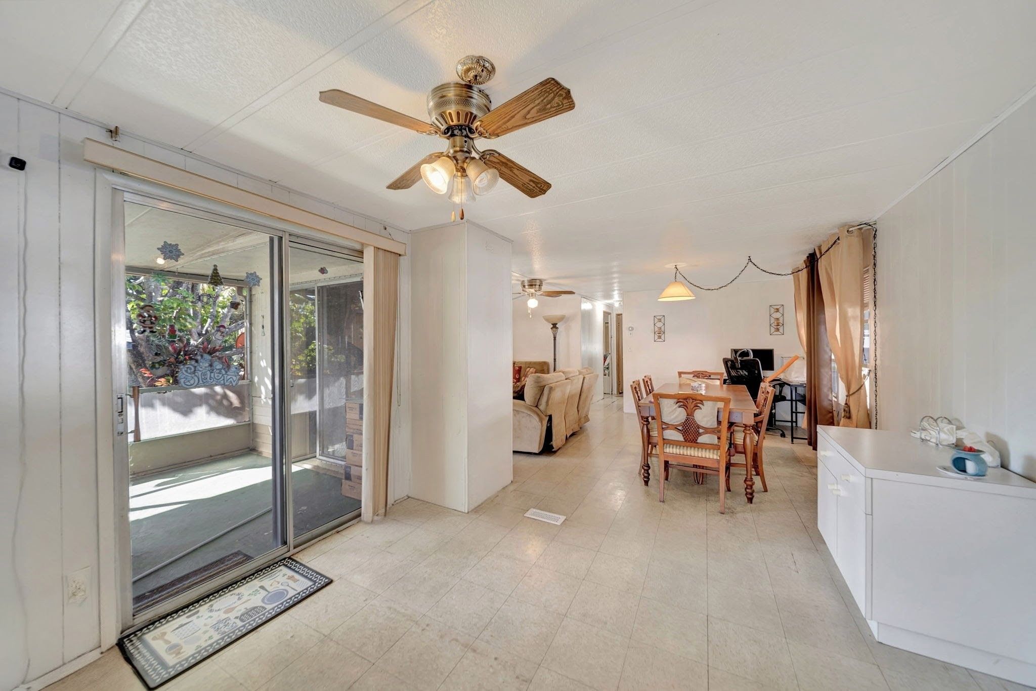 NW 8th St, Pembroke Pines, FL 33028, USA Photo 10