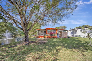 NW 8th St, Pembroke Pines, FL 33028, USA Photo 37