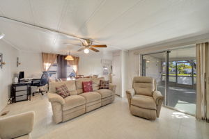 NW 8th St, Pembroke Pines, FL 33028, USA Photo 7