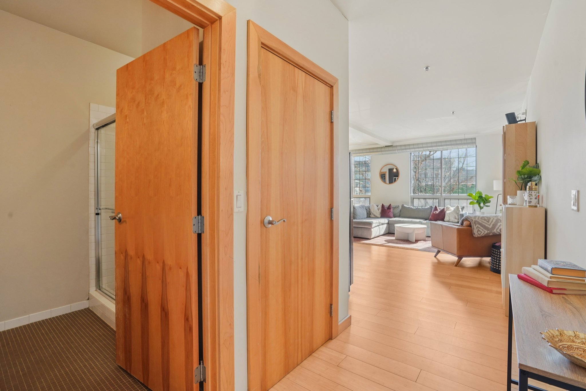 2nd St 216-S2803-005.jpg