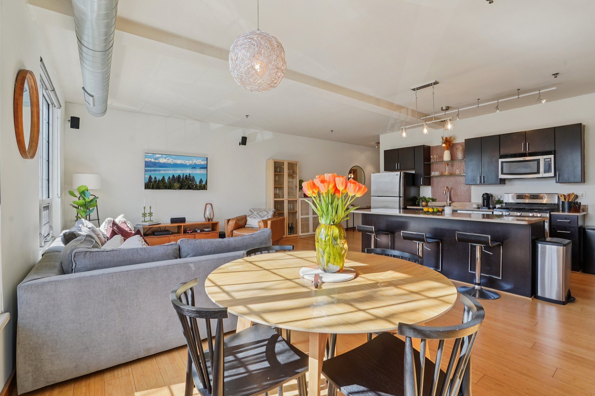 2nd St 216-S2803-009.jpg