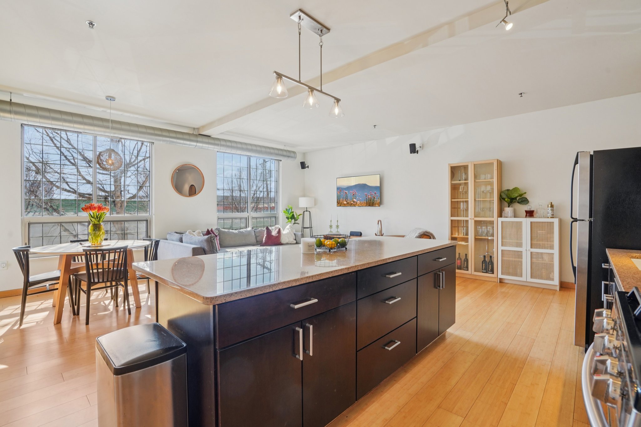 2nd St 216-S2803-012.jpg