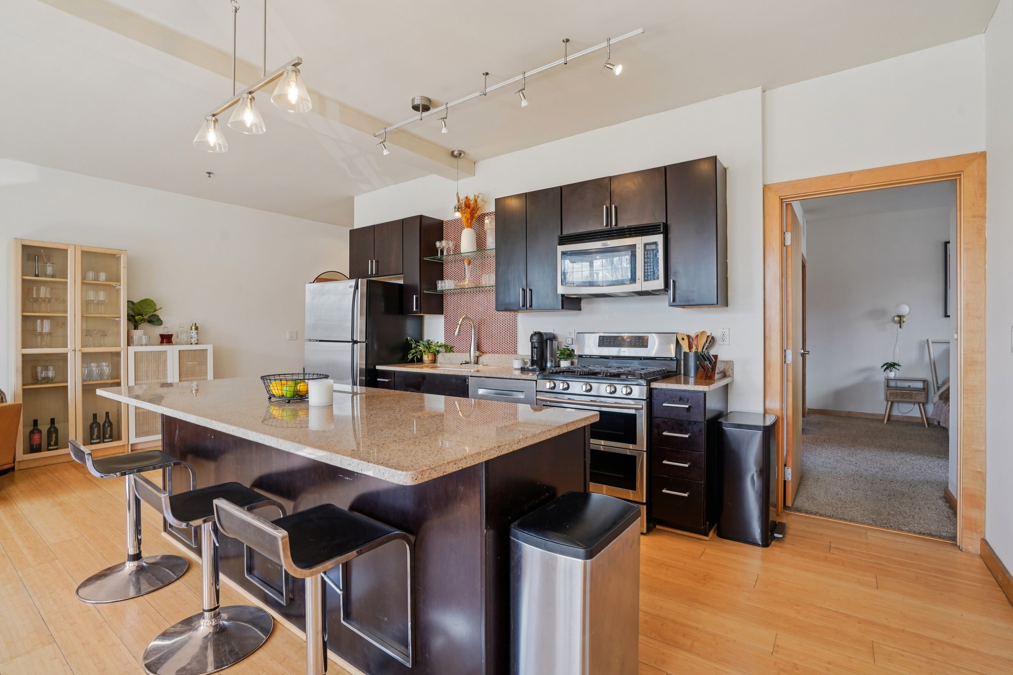 2nd St 216-S2803-015.jpg