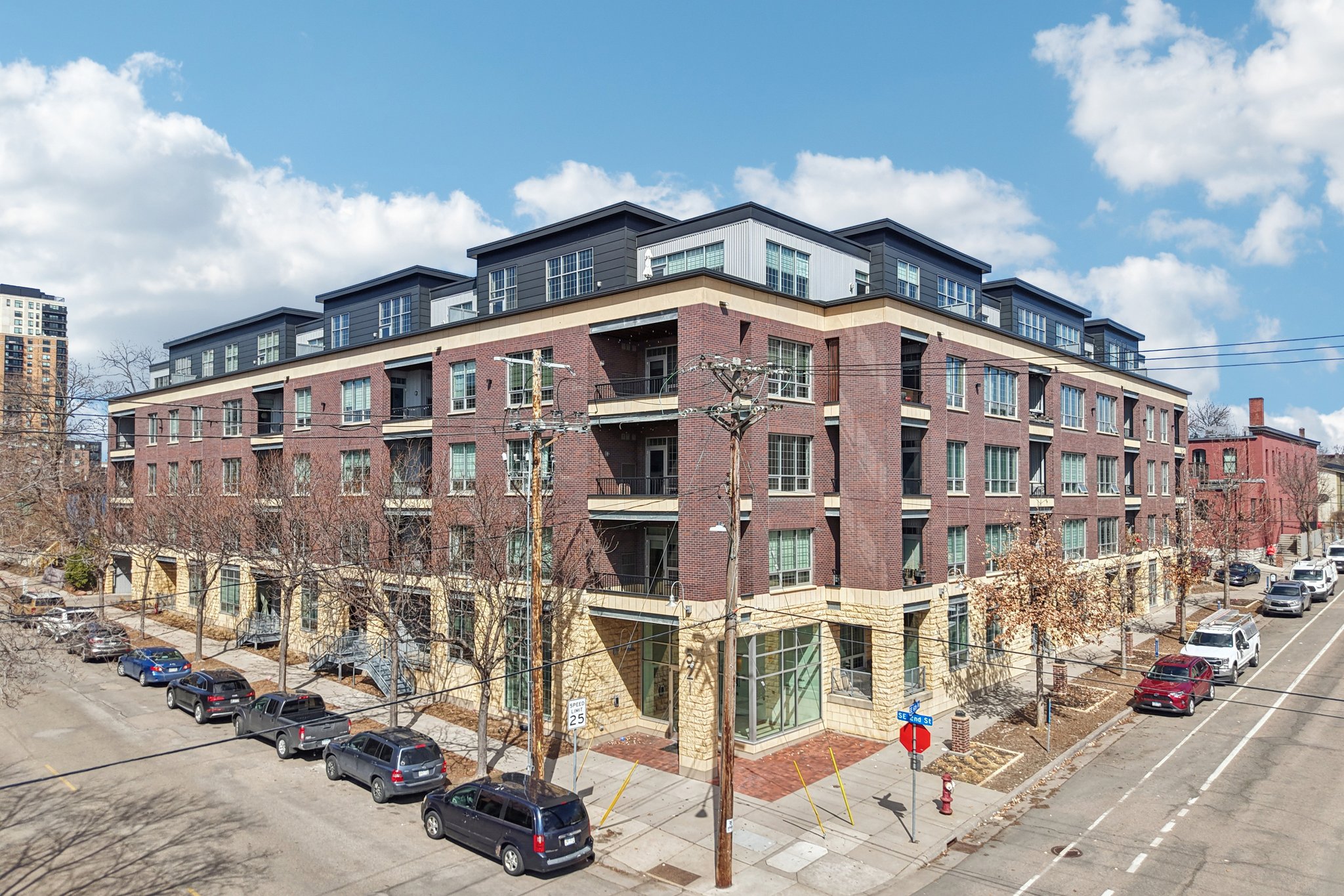 2nd St 216-S2803-032.jpg