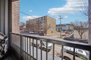 2nd St 216-S2803-027.jpg