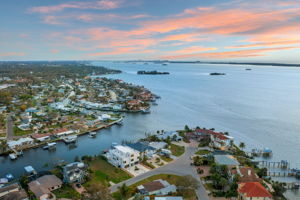 Front Drone Twilight - DJI_0842