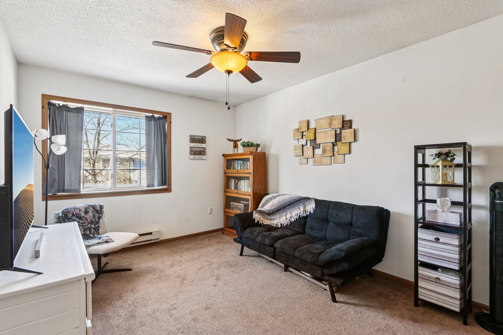 Lawson School Rd 8-S2401-028.jpg