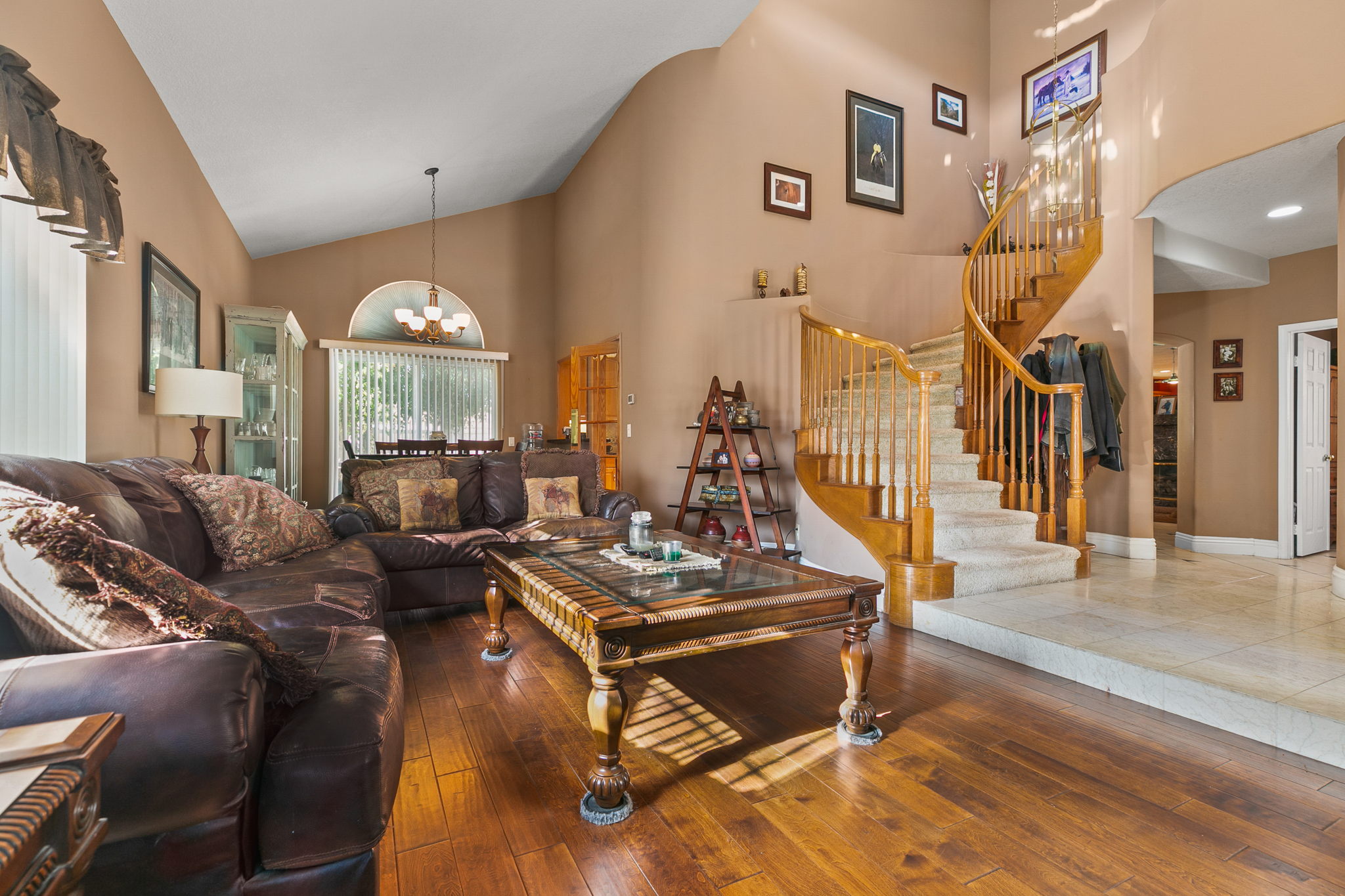 521 Mockingbird Ln, Fillmore, CA 93015, USA Photo 6