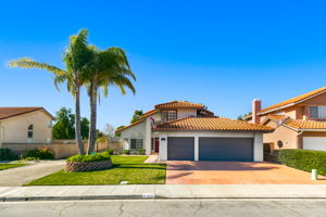 521 Mockingbird Ln, Fillmore, CA 93015, USA Photo 1