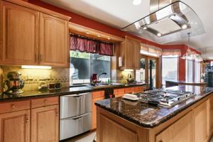 521 Mockingbird Ln, Fillmore, CA 93015, USA Photo 13