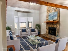 77-IMG_2314 virtually staged.jpeg