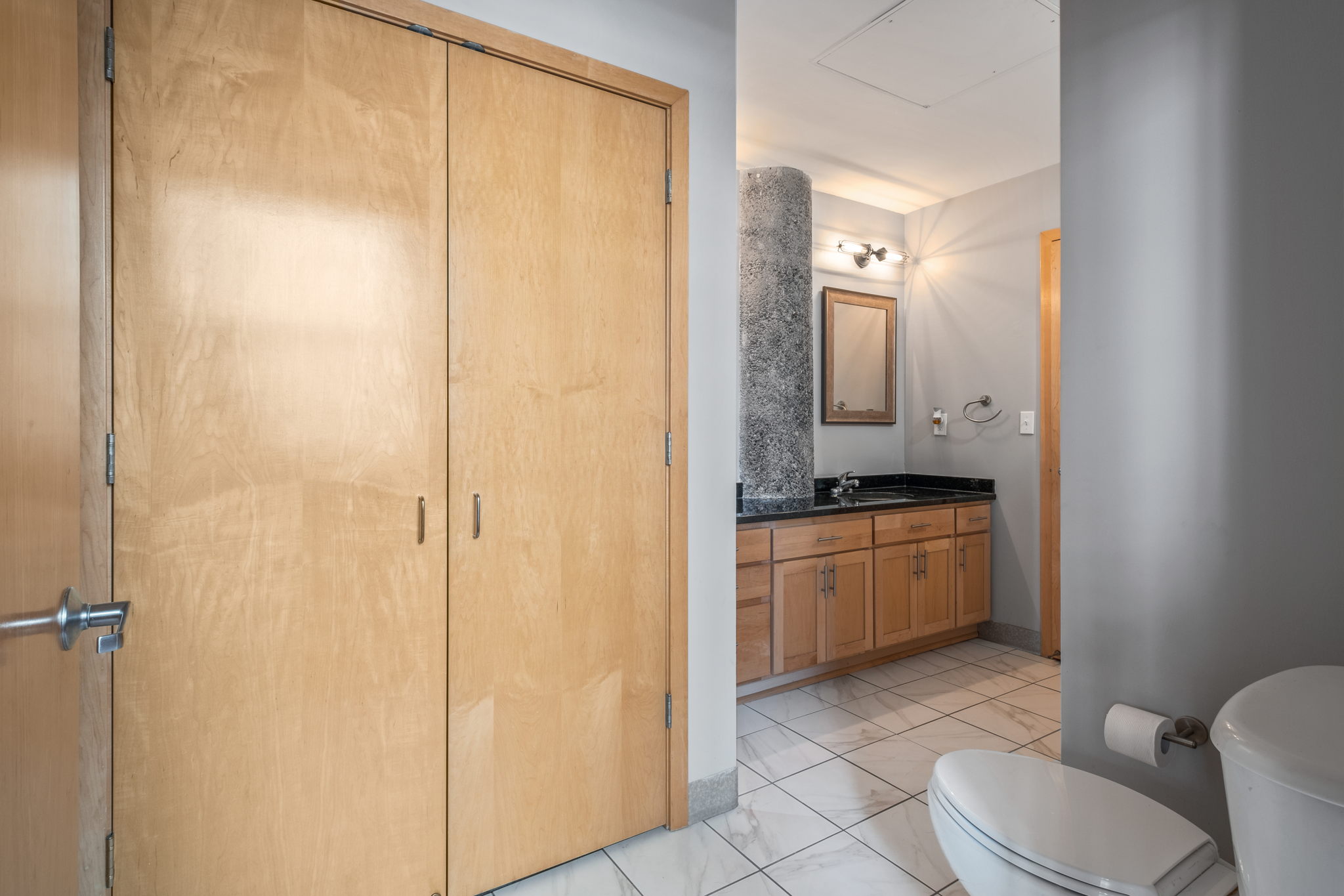 521 S 7th St, Minneapolis, MN 55415, USA Photo 18