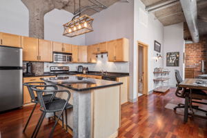 521 S 7th St, Minneapolis, MN 55415, USA Photo 5
