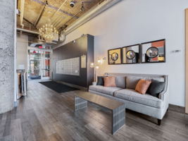 521 S 7th St, Minneapolis, MN 55415, USA Photo 30