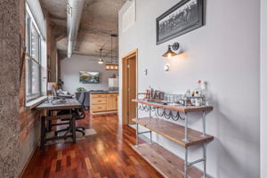 521 S 7th St, Minneapolis, MN 55415, USA Photo 10