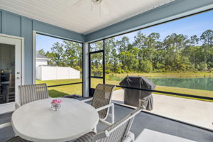 Screened-in Porch