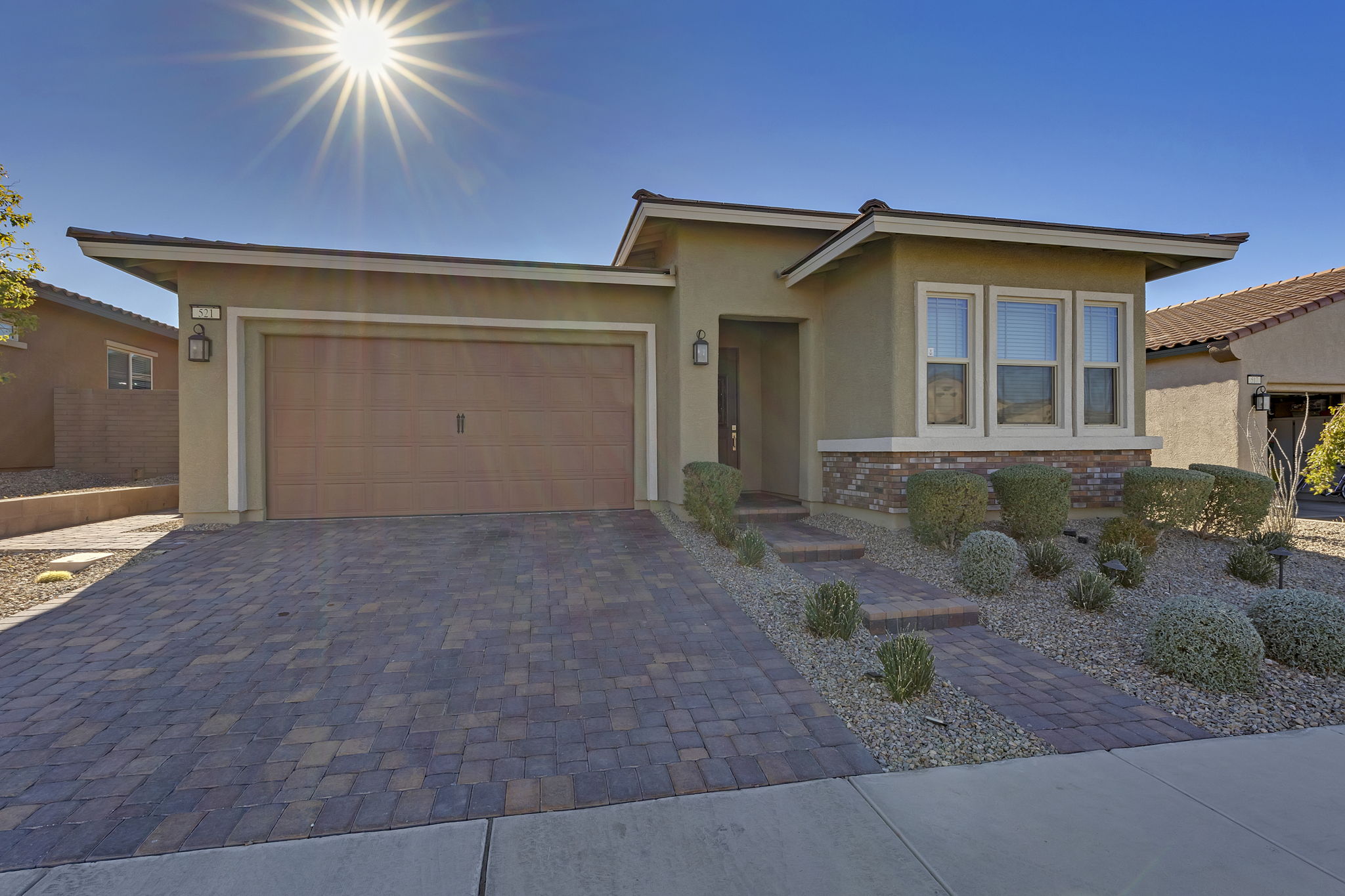 521 Sterling Falls Ave, Henderson, NV 89011, USA Photo 3